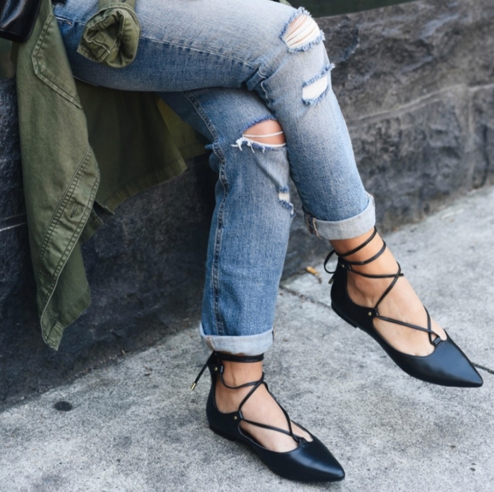 Old Navy Black Lace Up Flats 🖤